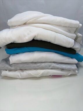 NWT Women’s Tee Lot Assorted Sizes Great for HTV Tie Dye Crafts